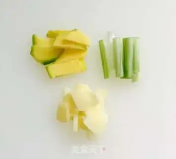 Make Squid soup step 1
