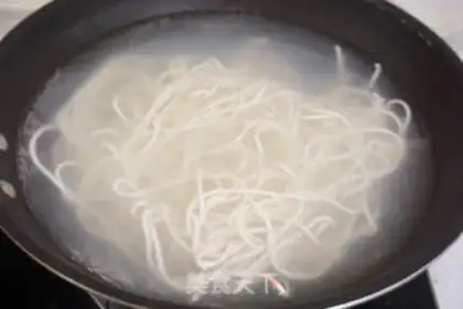 Make Shrimp noodles step 3