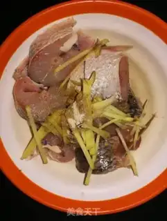 Make Garlic fish step 1