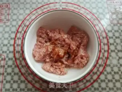Make Sweet horse hoofballs step 4