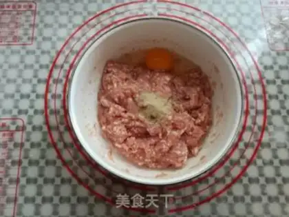 Make Sweet horse hoofballs step 5