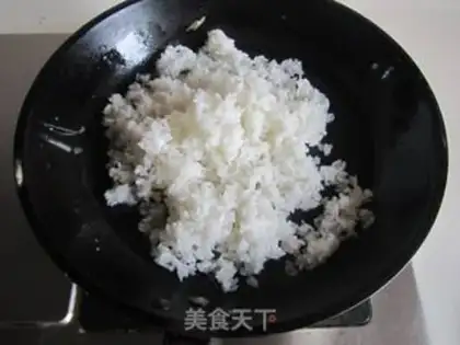 Make Eggs and rice step 4