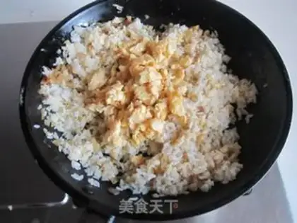 Make Eggs and rice step 7