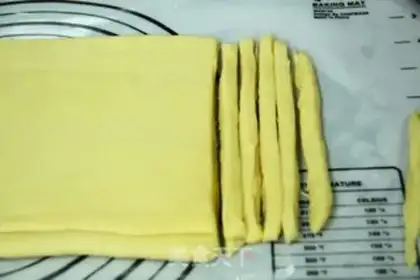 Make Cranberry Brick toast step 9