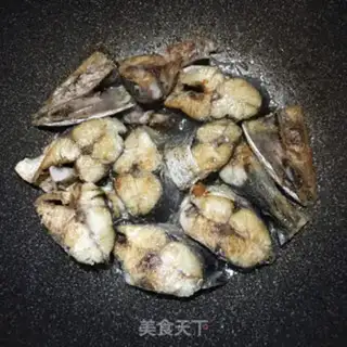 Make Garlic horsefish step 2