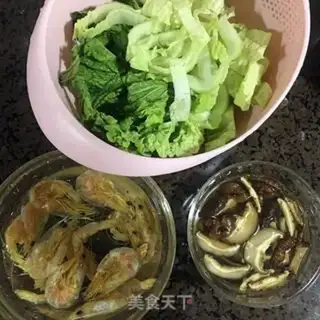 Make Shrimp cabbage step 0