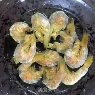 Make Shrimp cabbage step 1