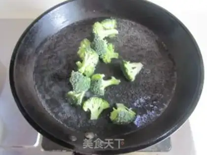 Make Lobster caps step 5