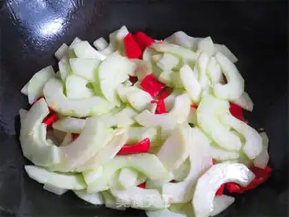 Make Scrambled chili step 4