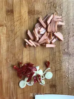 Make Sausage fried beans step 0