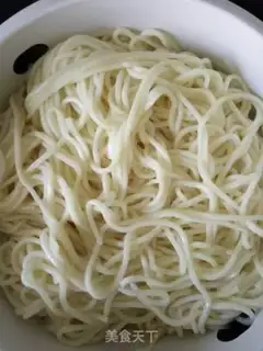 Make Egg and green noodles step 1