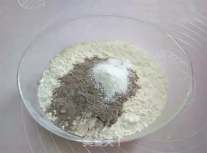 Make A marshmallow canyon with a cracker step 0