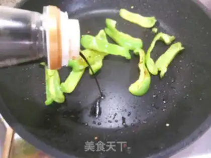 Make Pyramid fried eggs step 5