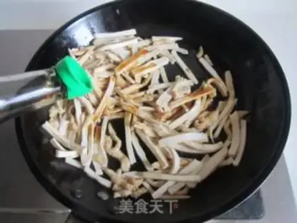 Make A green pepper-cracker and a fried chicken step 4