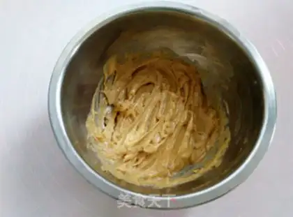 Make A marshmallow canyon with a cracker step 4