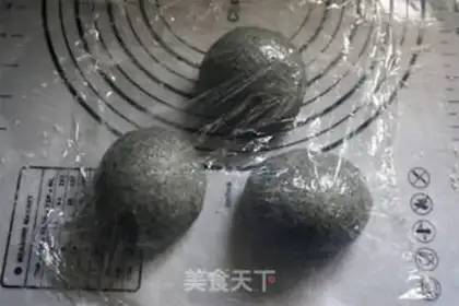 Make Black sesame toast step 7