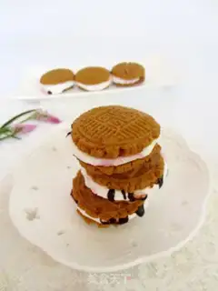 Make A marshmallow canyon with a cracker step 14