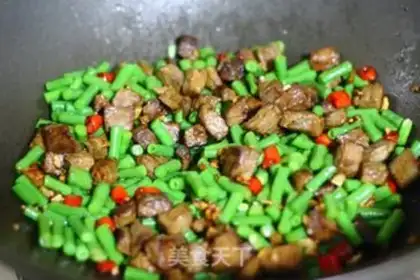 Make Beef fried beans step 7