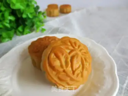 Make walnut date mooncake step 15