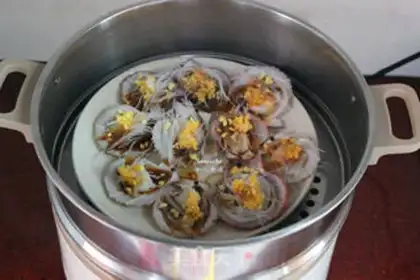 Make Garlic fan sap step 5