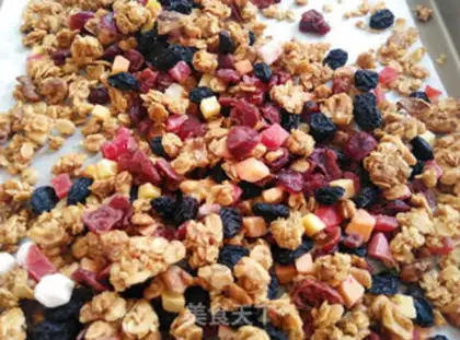 Make Granola fruit cereal step 8