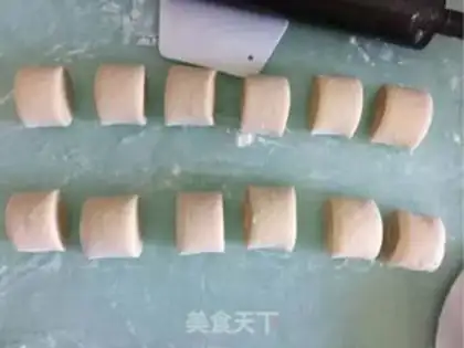 Make Lotus roll step 7