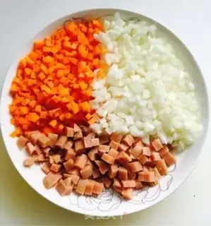 Make Tomato egg fried rice step 2