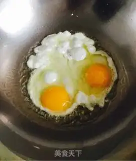 Make Tomato egg fried rice step 5