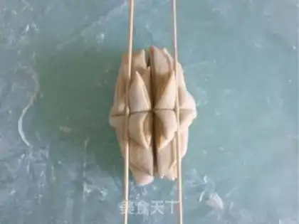 Make Lotus roll step 15