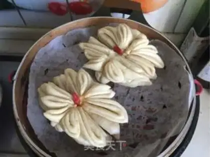 Make Lotus roll step 19