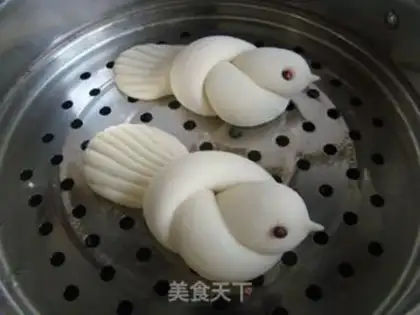 Make Little dove buns step 7