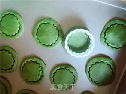 Make Christmas bouquet cookies step 7