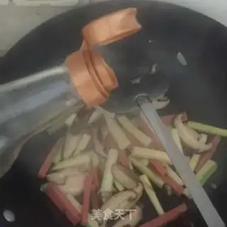 Make Scrambled mushrooms step 5