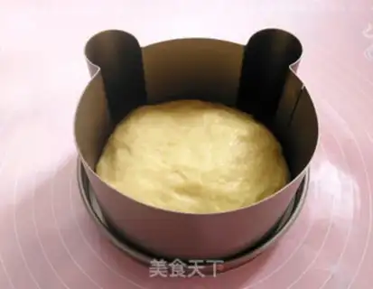 Make Silly bear bread step 4