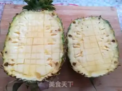 Make Pineapple egg fried rice step 2