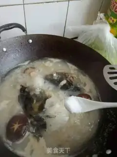 Make White fish head soup step 12