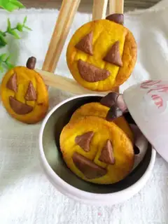 Make Pumpkin cookies step 20