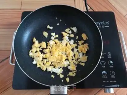 Make Pineapple egg fried rice step 9