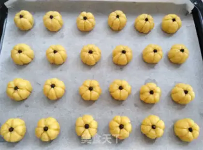 Make Pumpkin cookies step 14