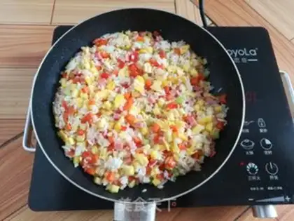 Make Pineapple egg fried rice step 15
