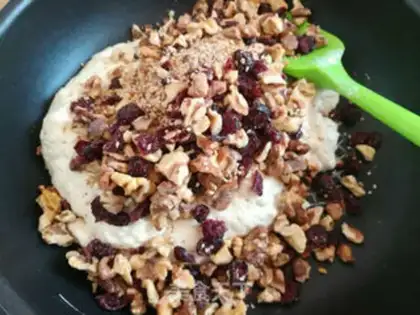 Make walnut cranberry raspberry step 8