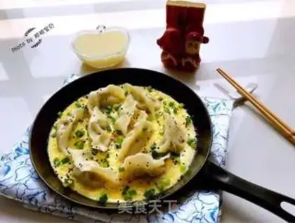 Make Fried eggs and dumplings step 7