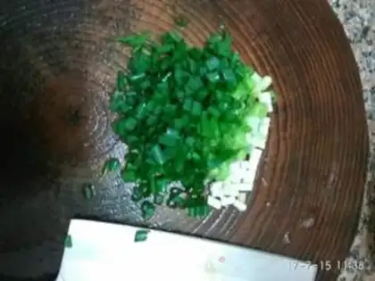 Make Garlic pork step 1