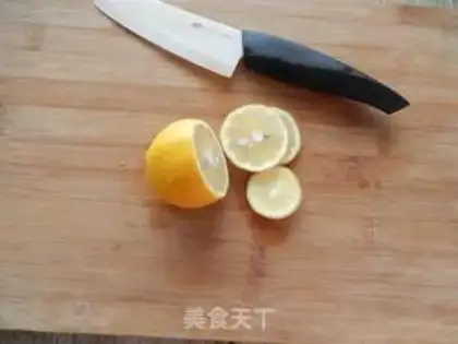 Make Lemon tea step 1