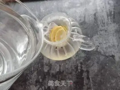 Make Lemon tea step 4