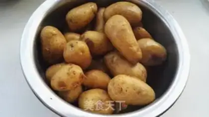 Make A hot little potato step 0