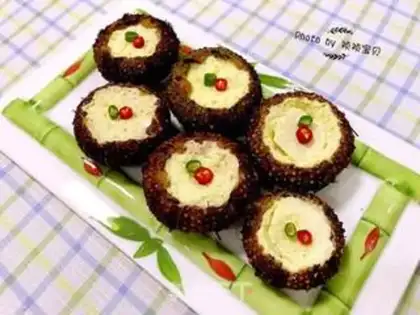 Make Sea urchins to the balls step 4