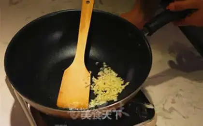 Make Scrambled rice step 1