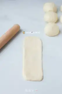 Make Japanese milk meal rolls step 5