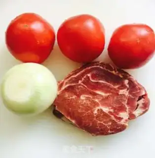 Make Potato beef pasta step 0